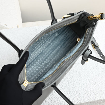 Pra LuxSoft Medium leather handbag