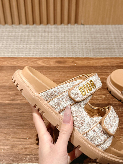 𝐃*New Arrivals Sandals