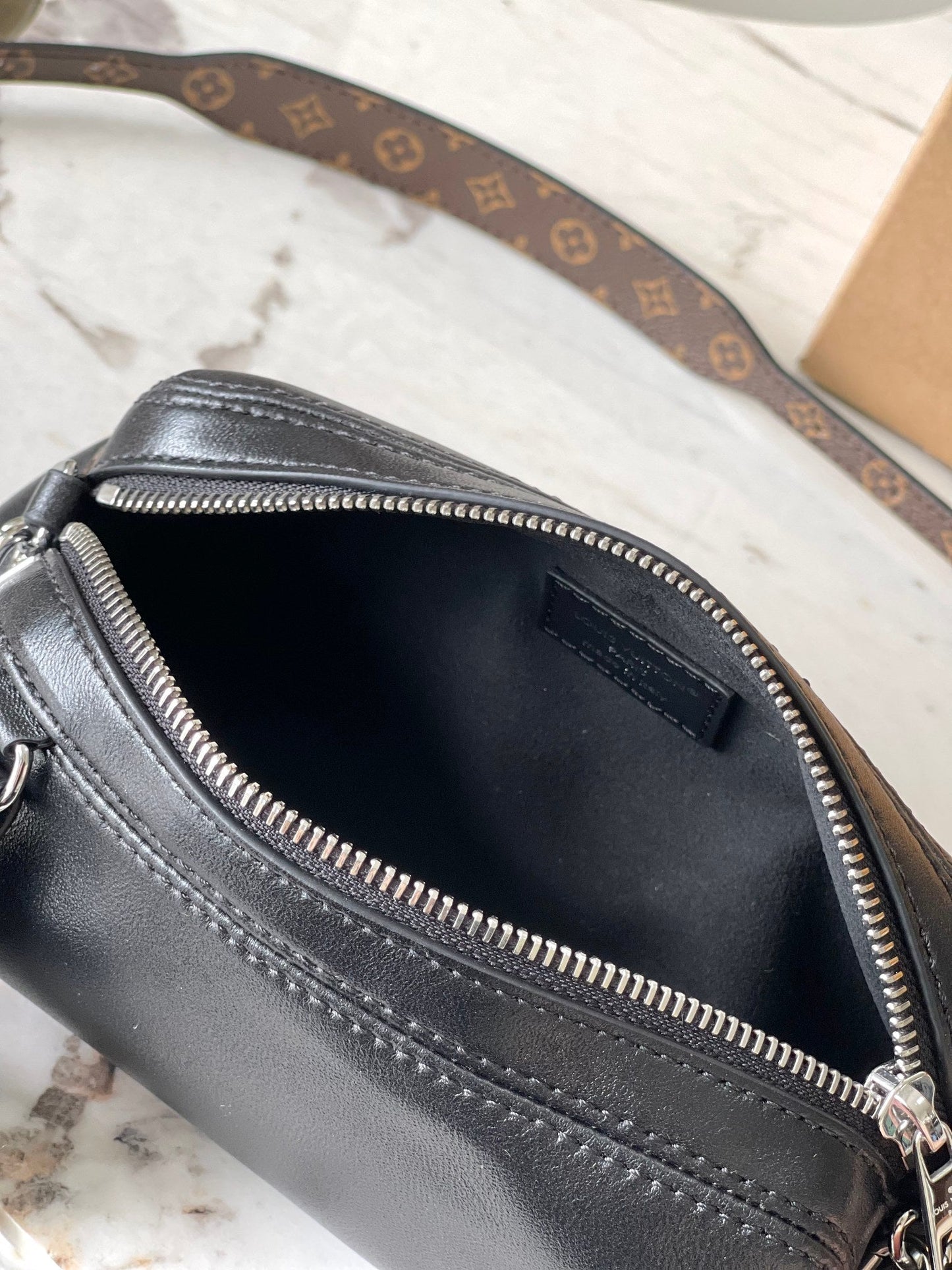 Louis*2025 New Product Black Bag