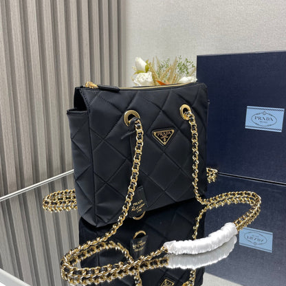 Pra re-eidition 1995 New tote Bags