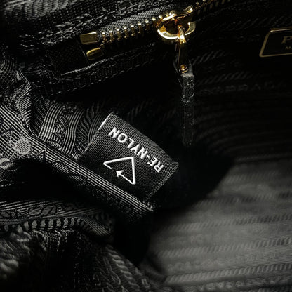 Pra re-eidition 1995 New tote Bags