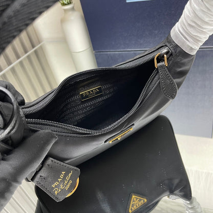 Pra re-edition 2005 New armpit bag