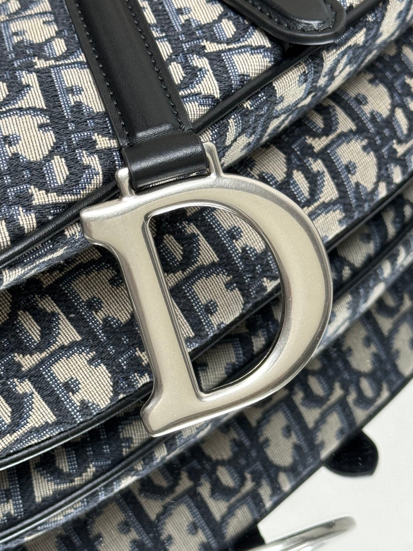 CD High version 💯  saddle bag