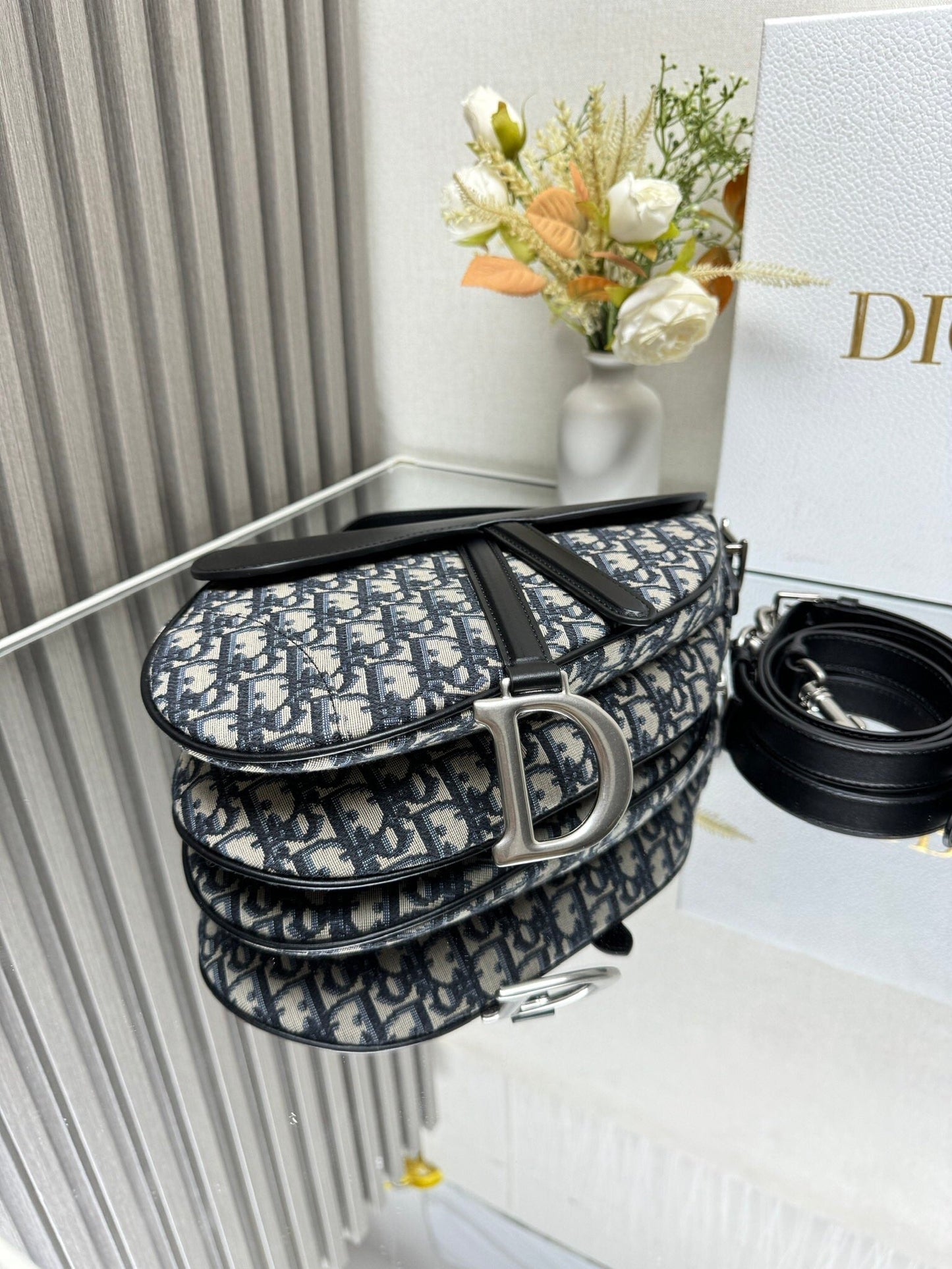 CD High version 💯  saddle bag