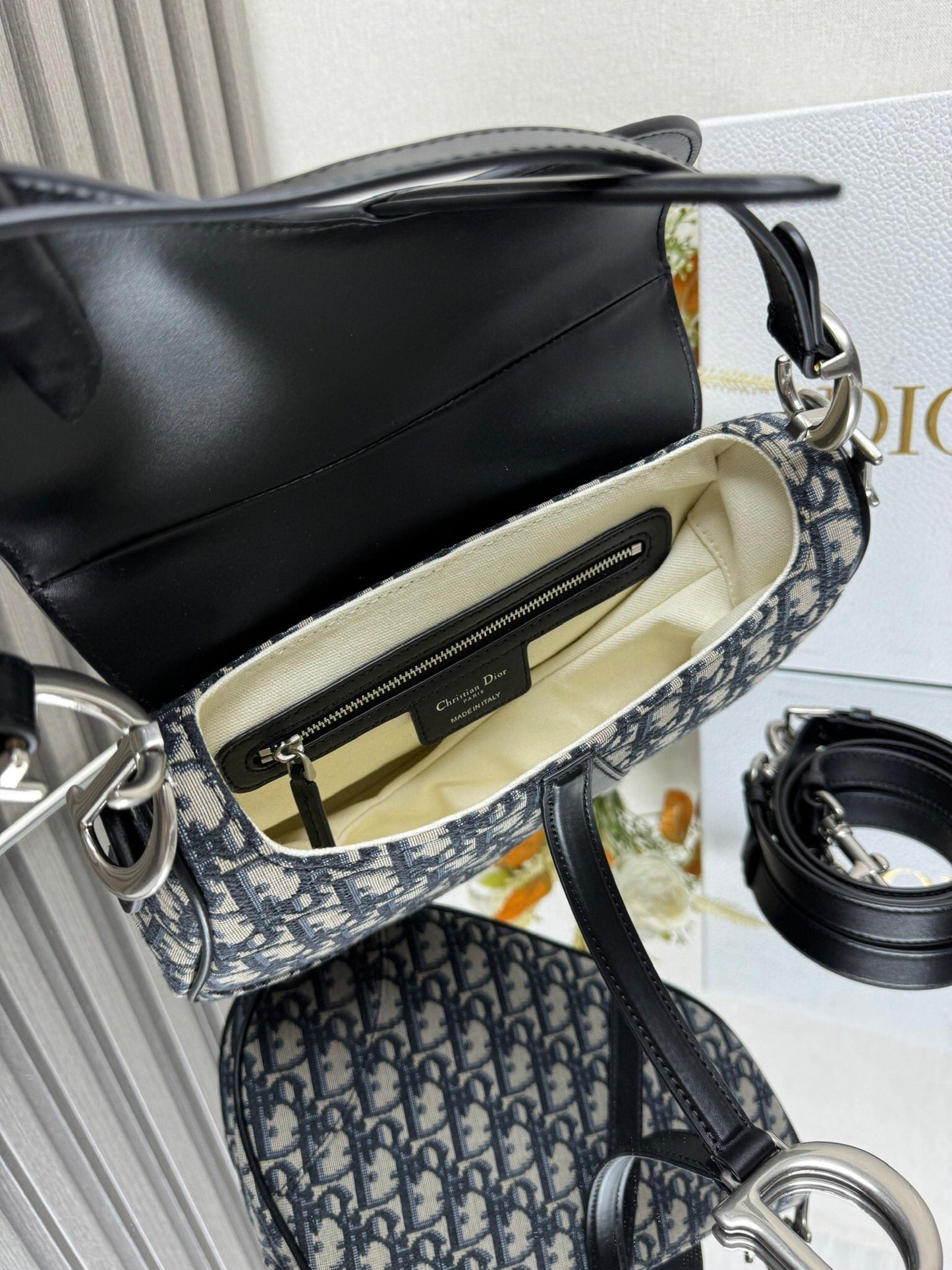 CD High version 💯  saddle bag