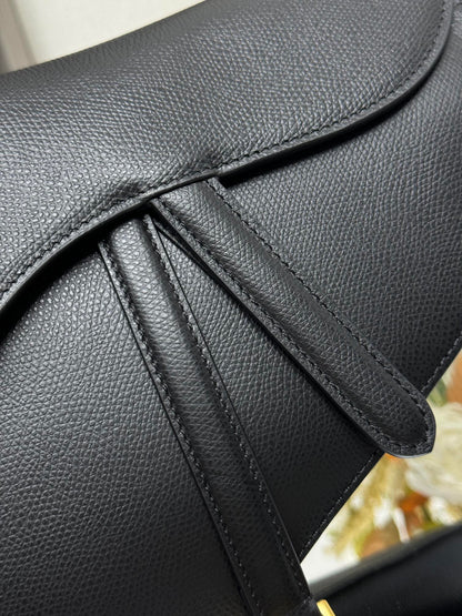 CD High quality 💯 saddle bag