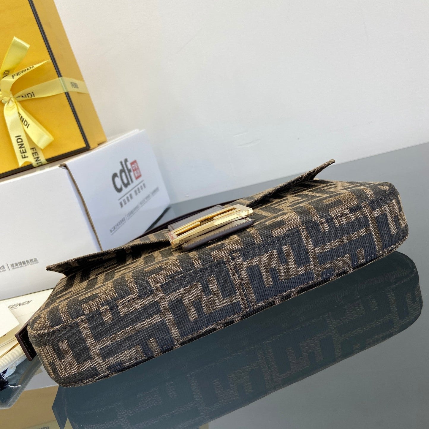 Fen New Vintage baguette bags