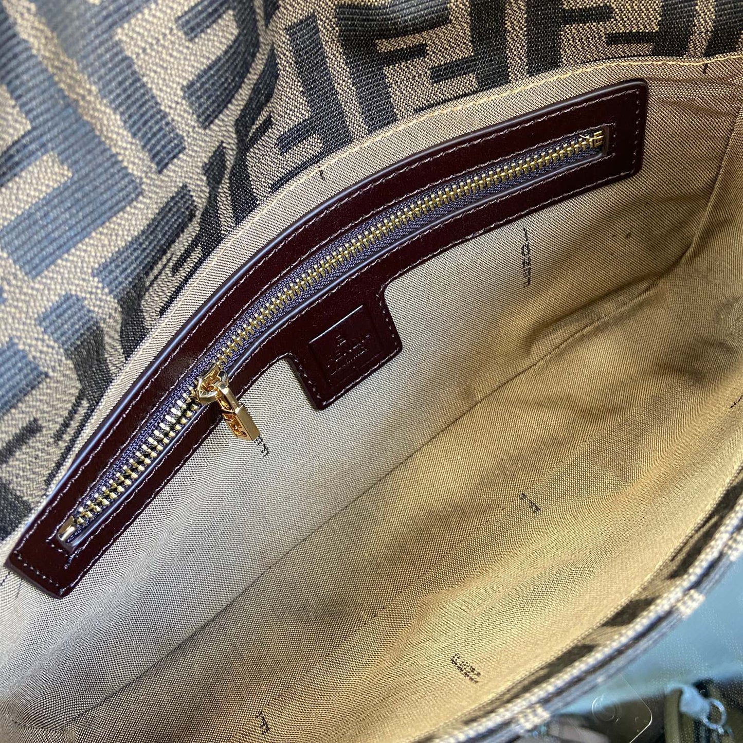 Fen New Vintage baguette bags