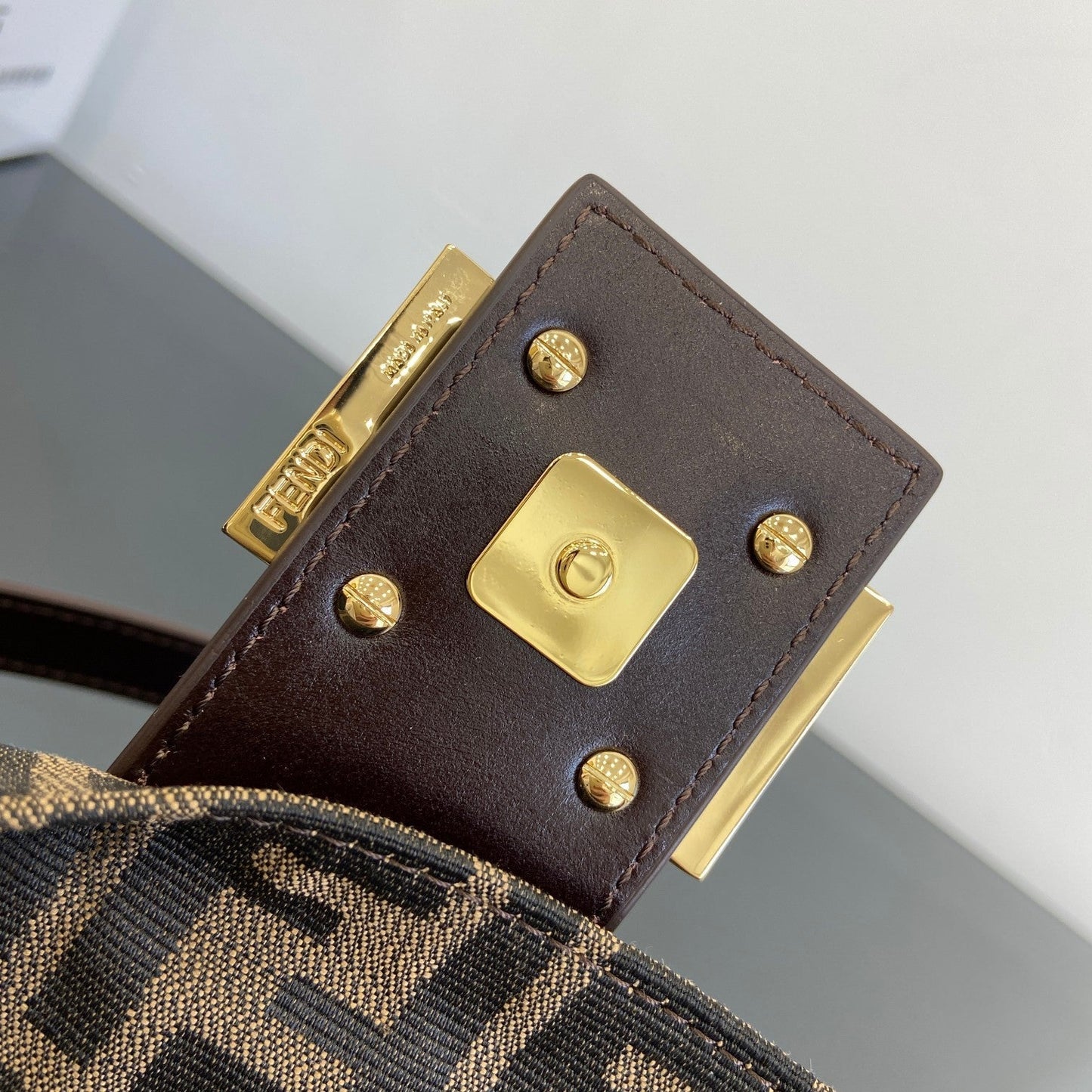 Fen New Vintage baguette bags