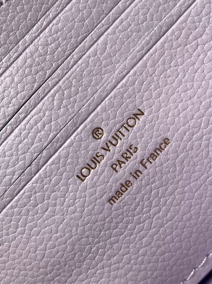 Louis* New wallet on chain bag