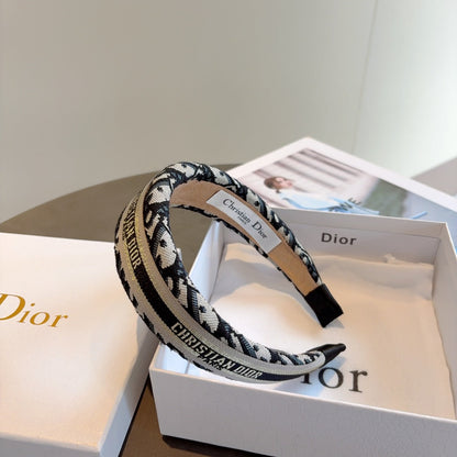 CD Classic new D letter headband