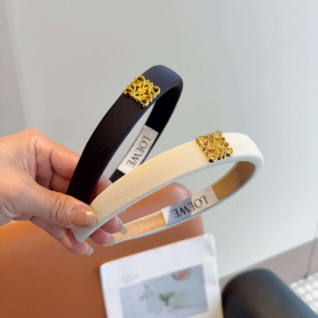 Loe's hot new sponge headband