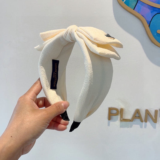 Louis hot new wide bow headband