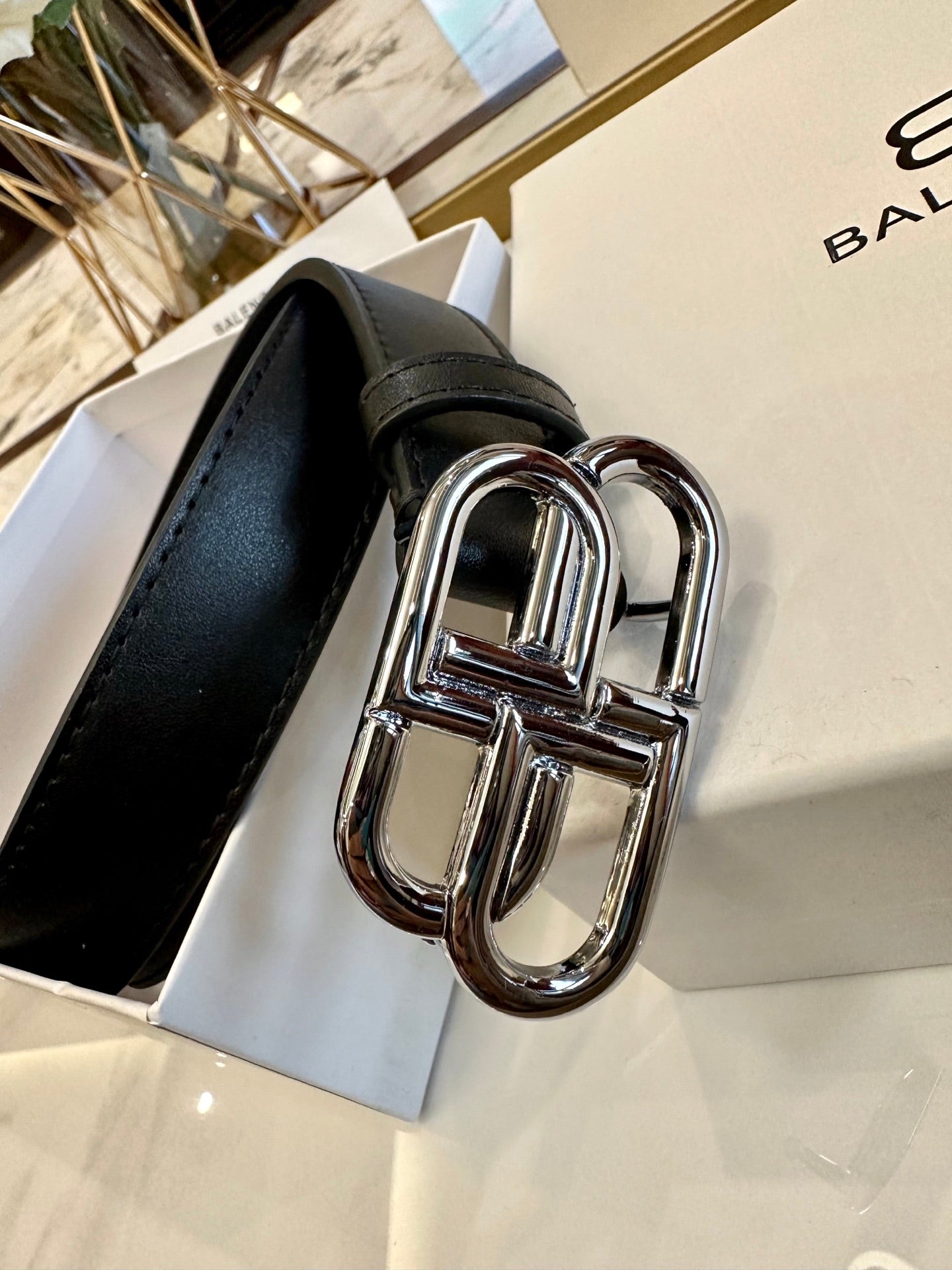 Balen New calfskin belt