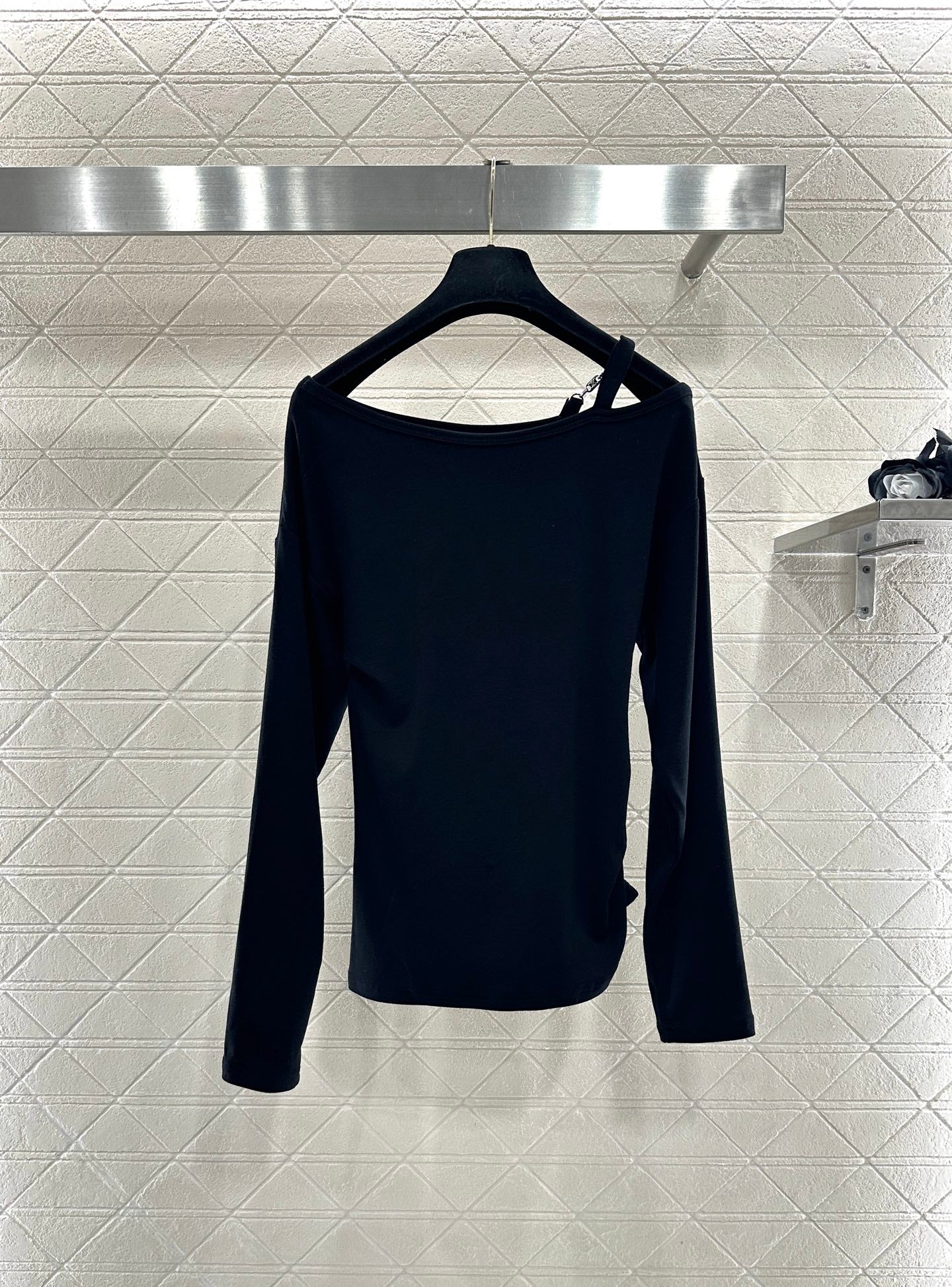 Celi new off-shoulder top