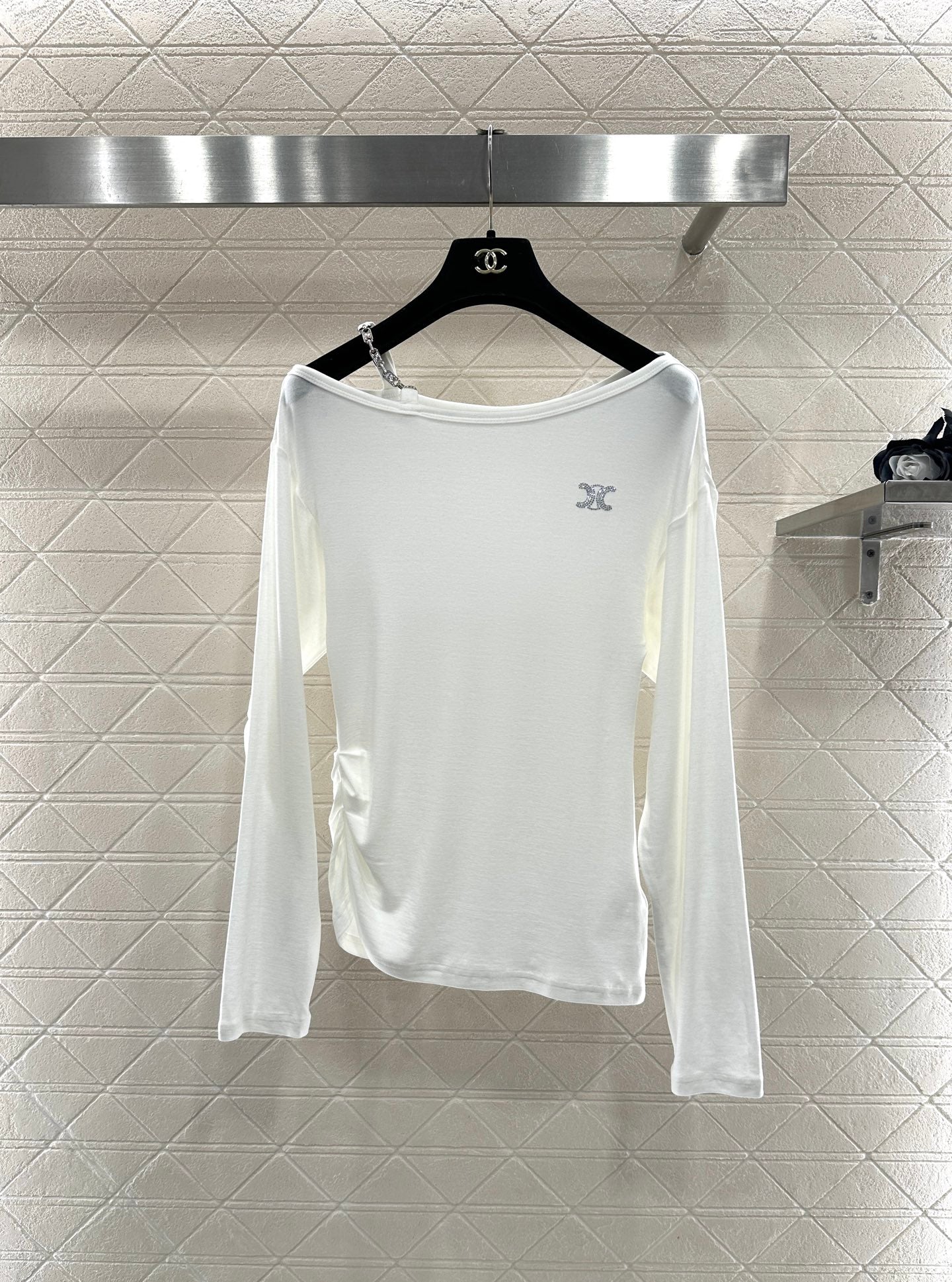 Celi new off-shoulder top