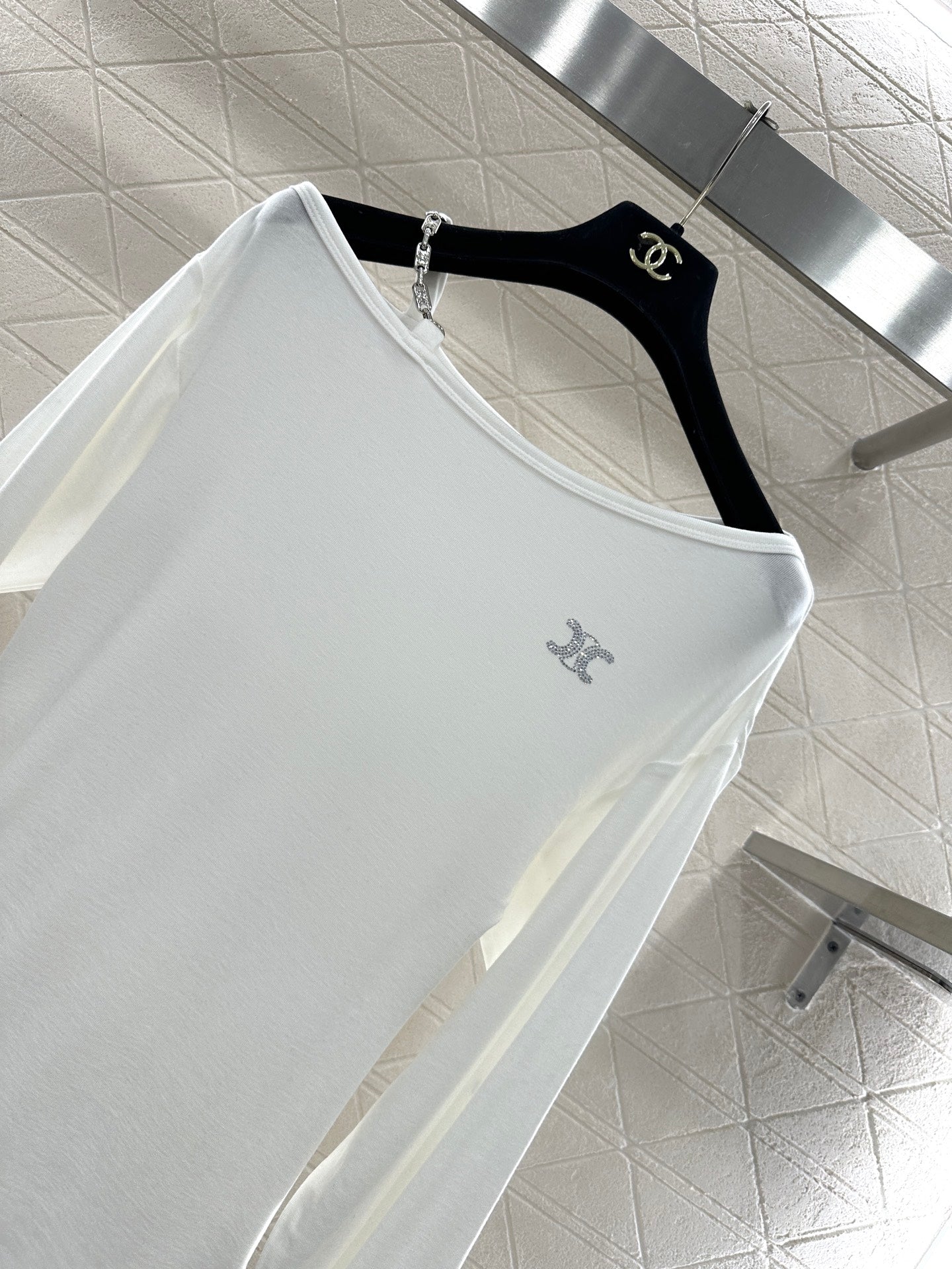 Celi new off-shoulder top