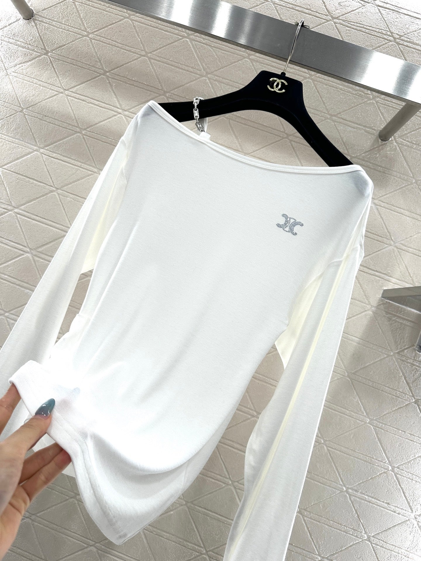 Celi new off-shoulder top