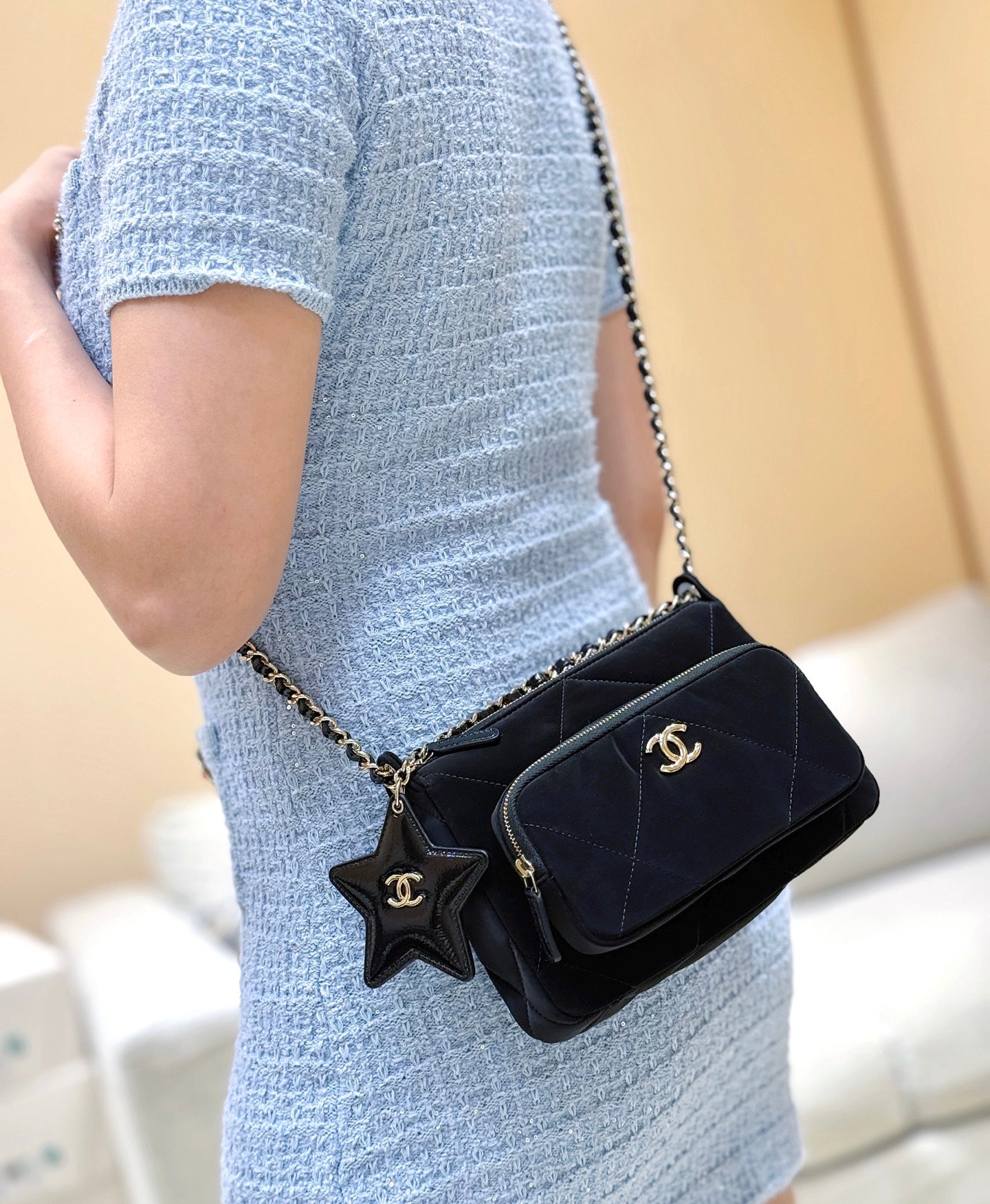 New chan velvet camera bag