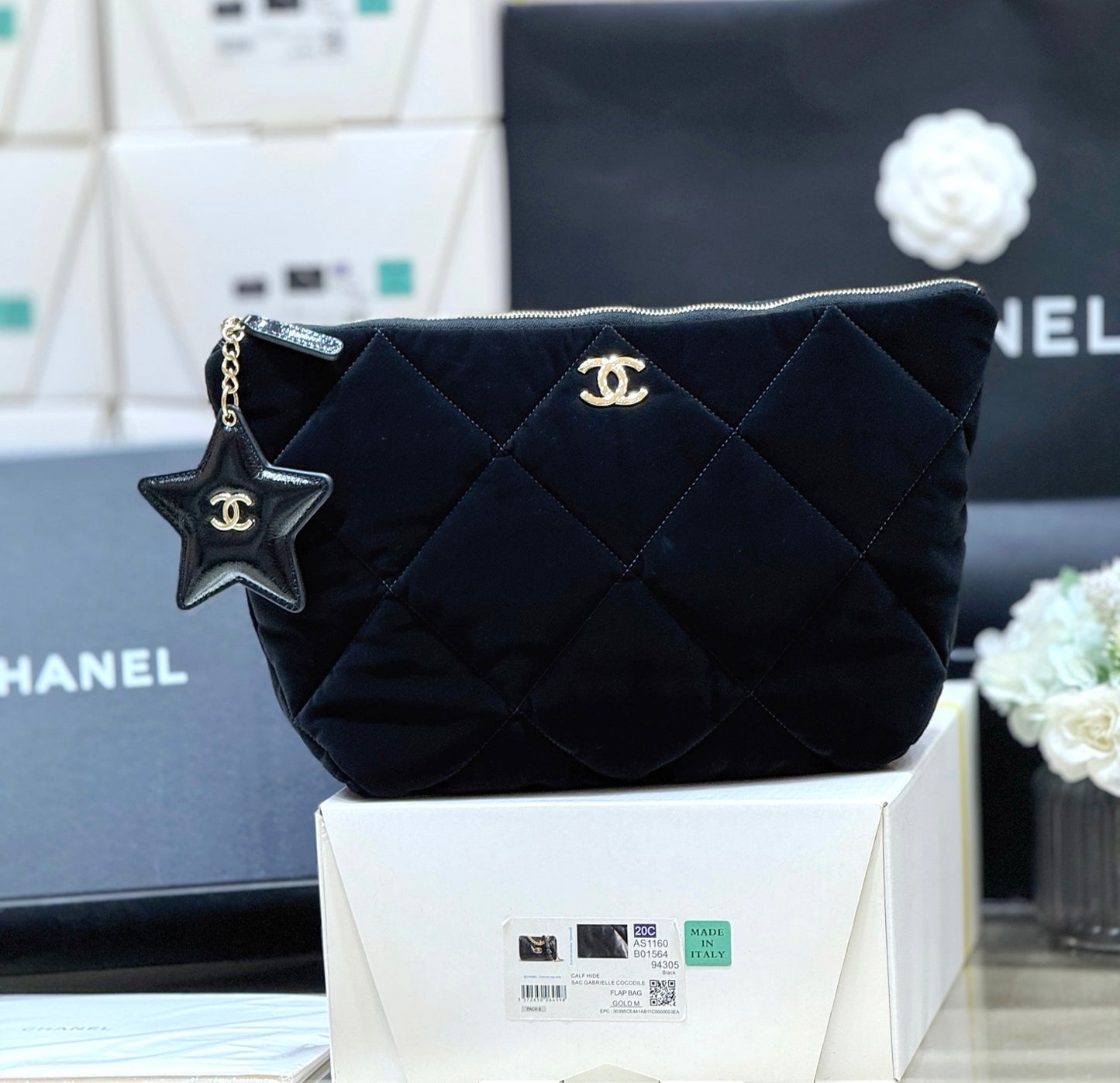 New CHAN velvet handbag