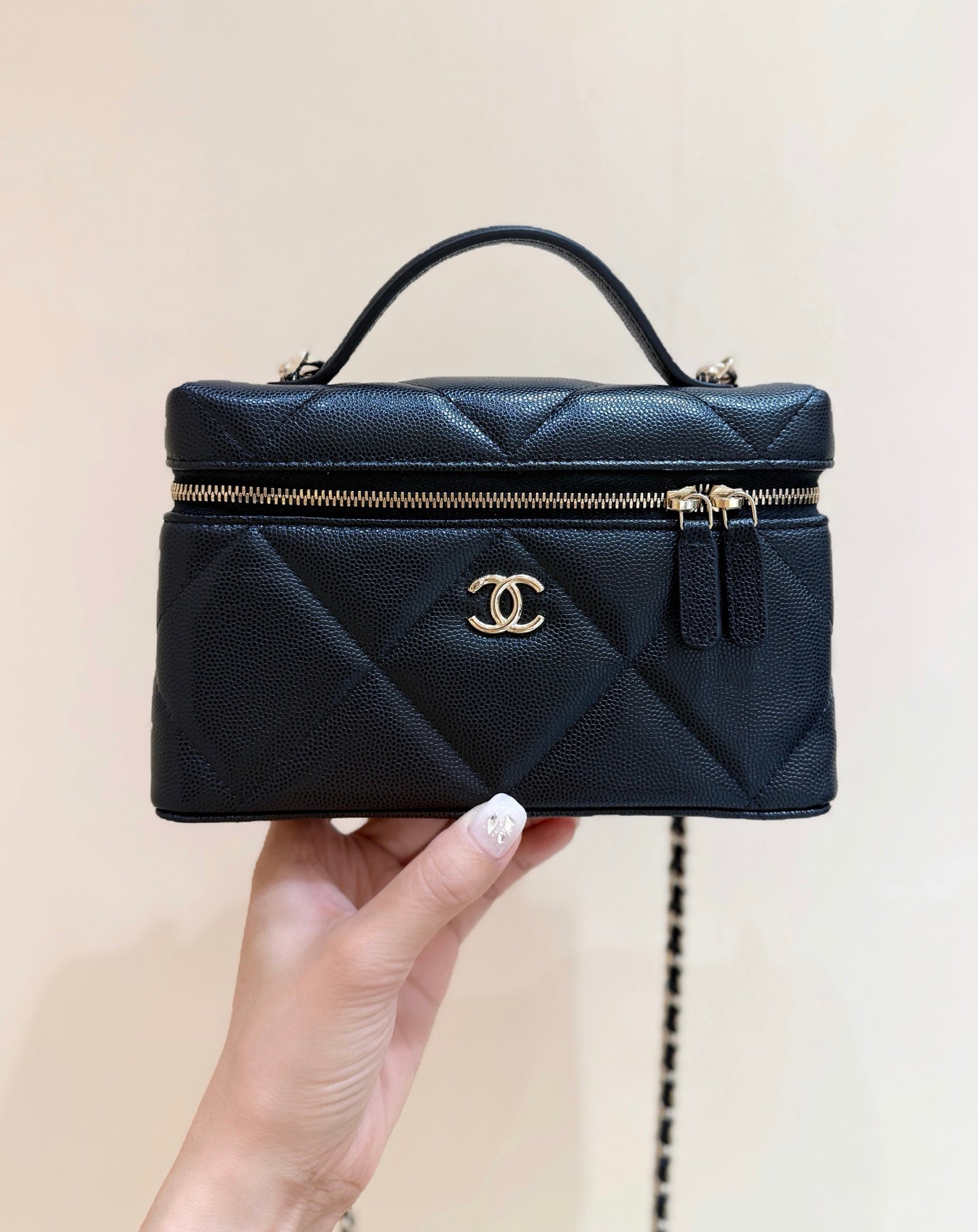 New CHAN large diamond lunch box bag