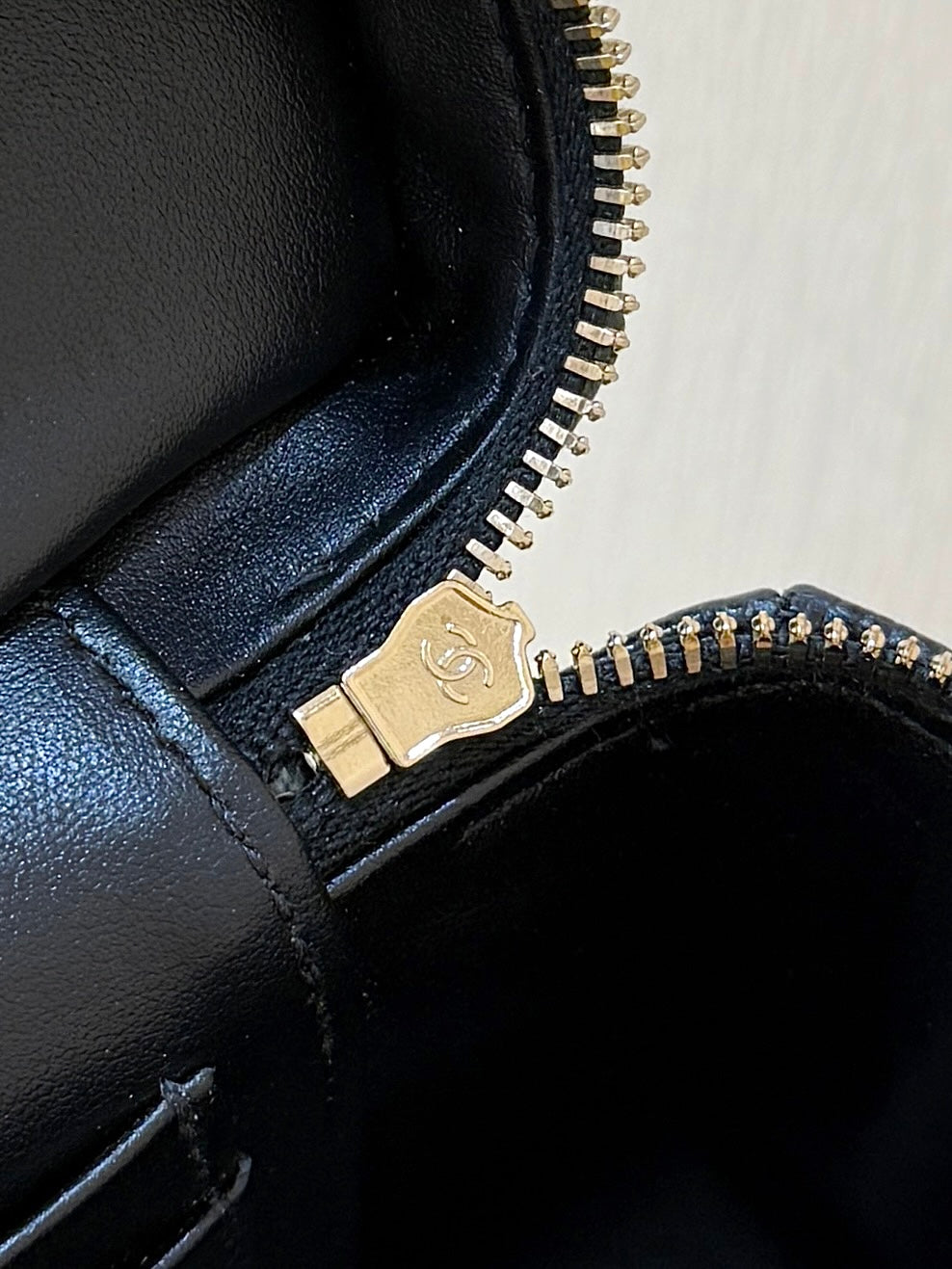 New CHAN large diamond lunch box bag