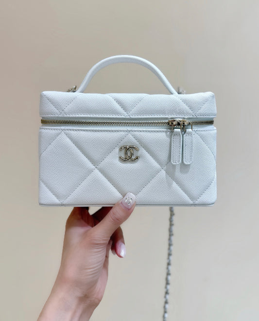 New CHAN large diamond lunch box bag