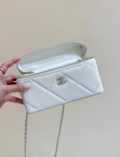 New CHAN large diamond lunch box bag