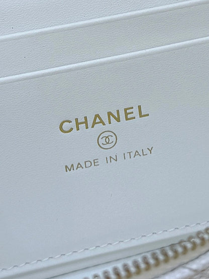 New CHAN large diamond lunch box bag