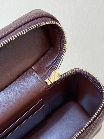 New CHAN large diamond lunch box bag