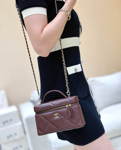 New CHAN large diamond lunch box bag