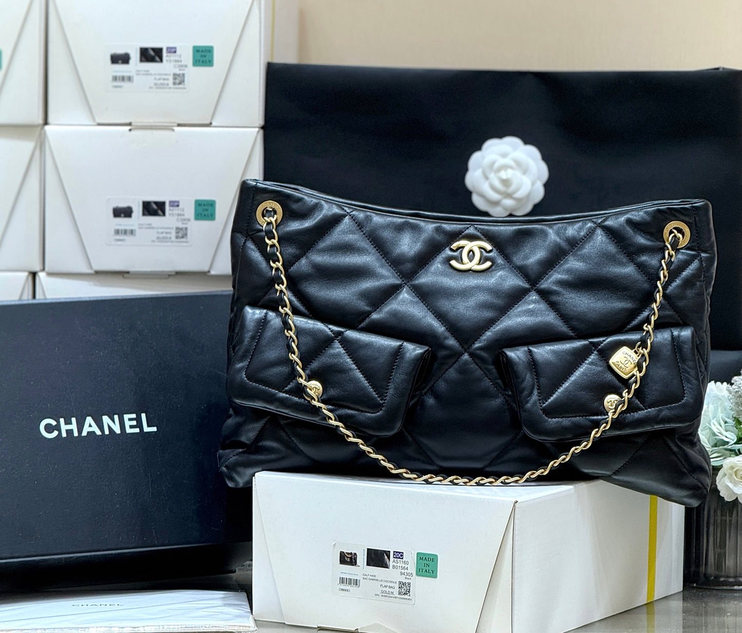 New CHAN shopping bag