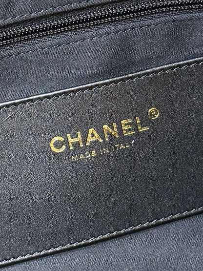 New CHAN shopping bag