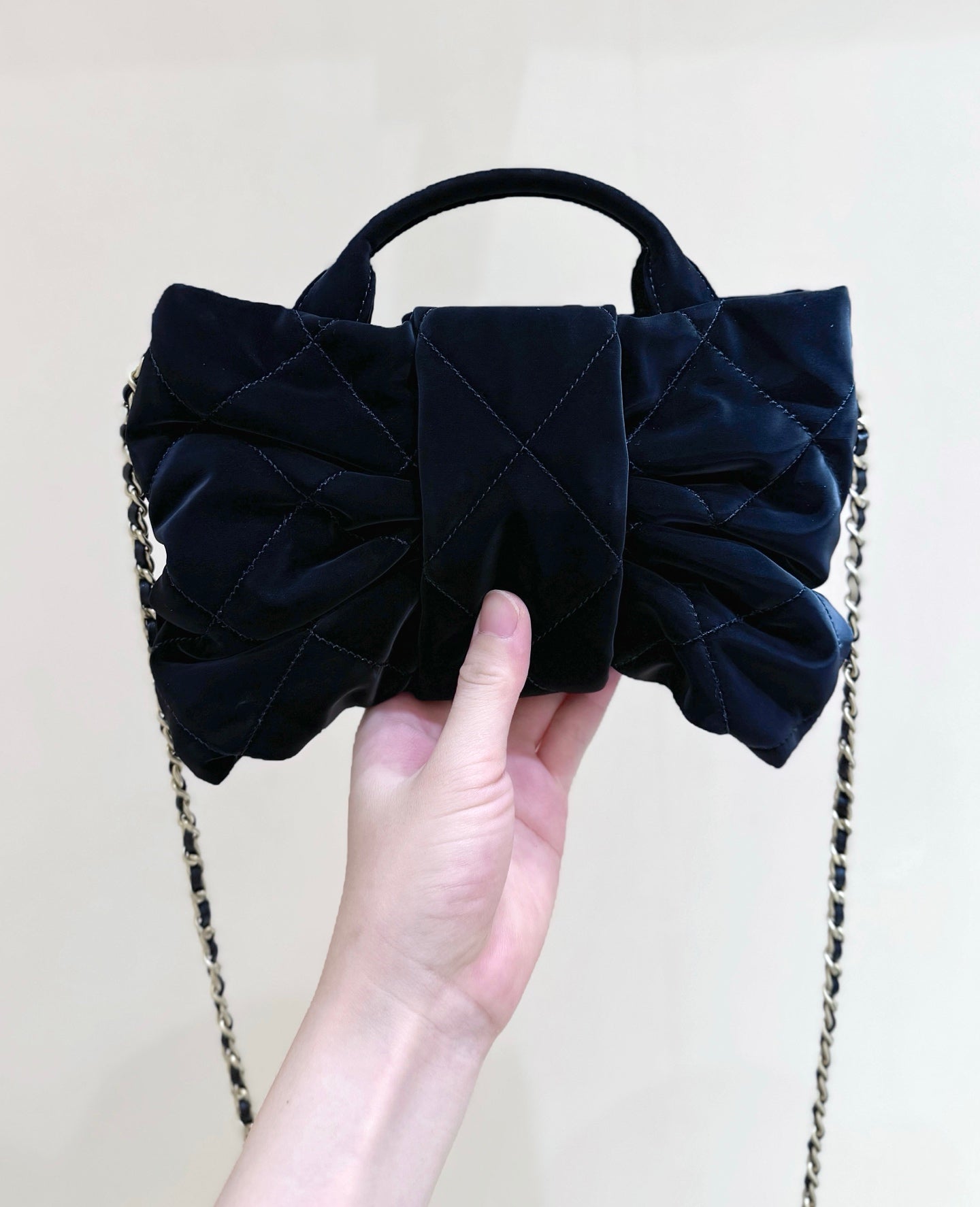 New CHAN velvet bow bag