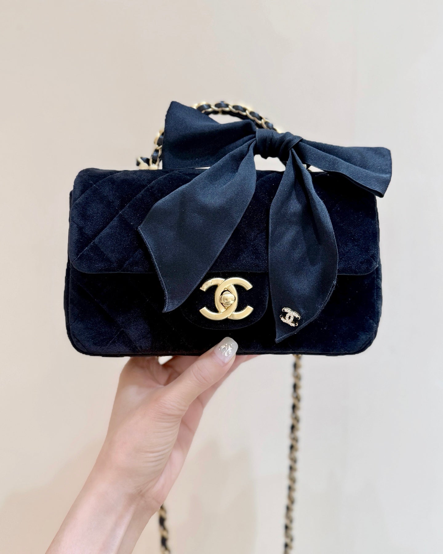 New CHAN Bow Bag