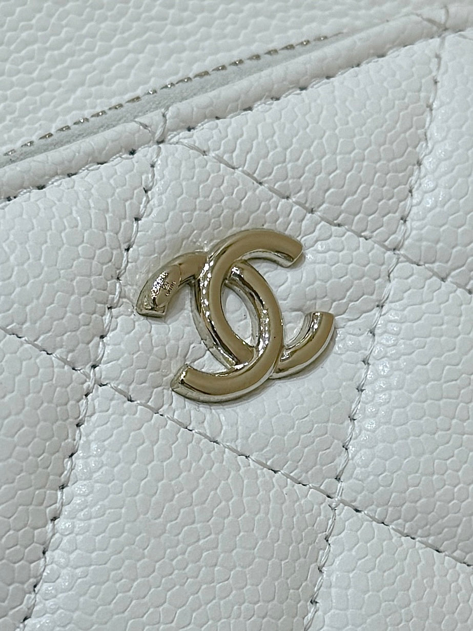 New CHANmini hand-held bucket bag