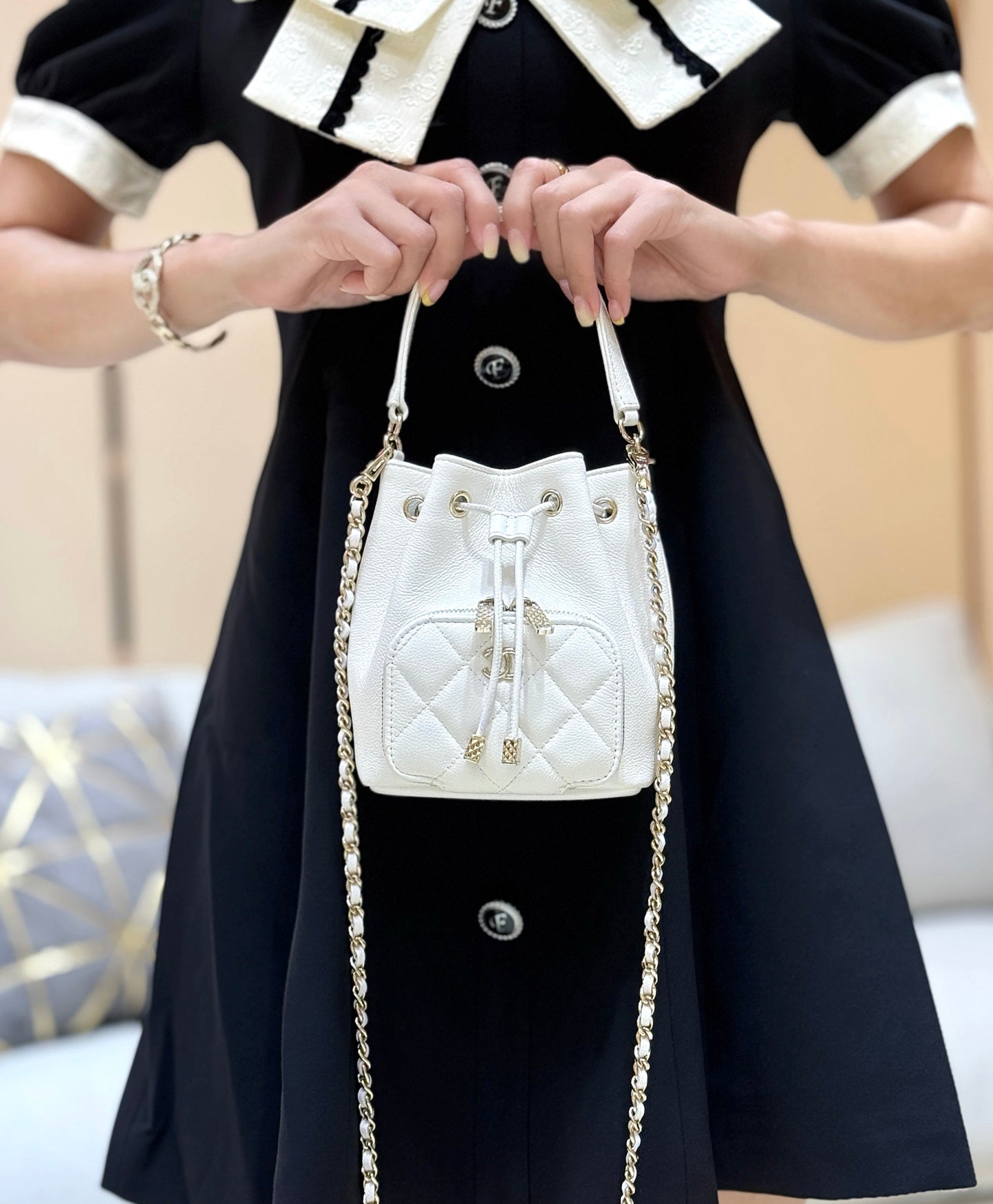 New CHANmini hand-held bucket bag