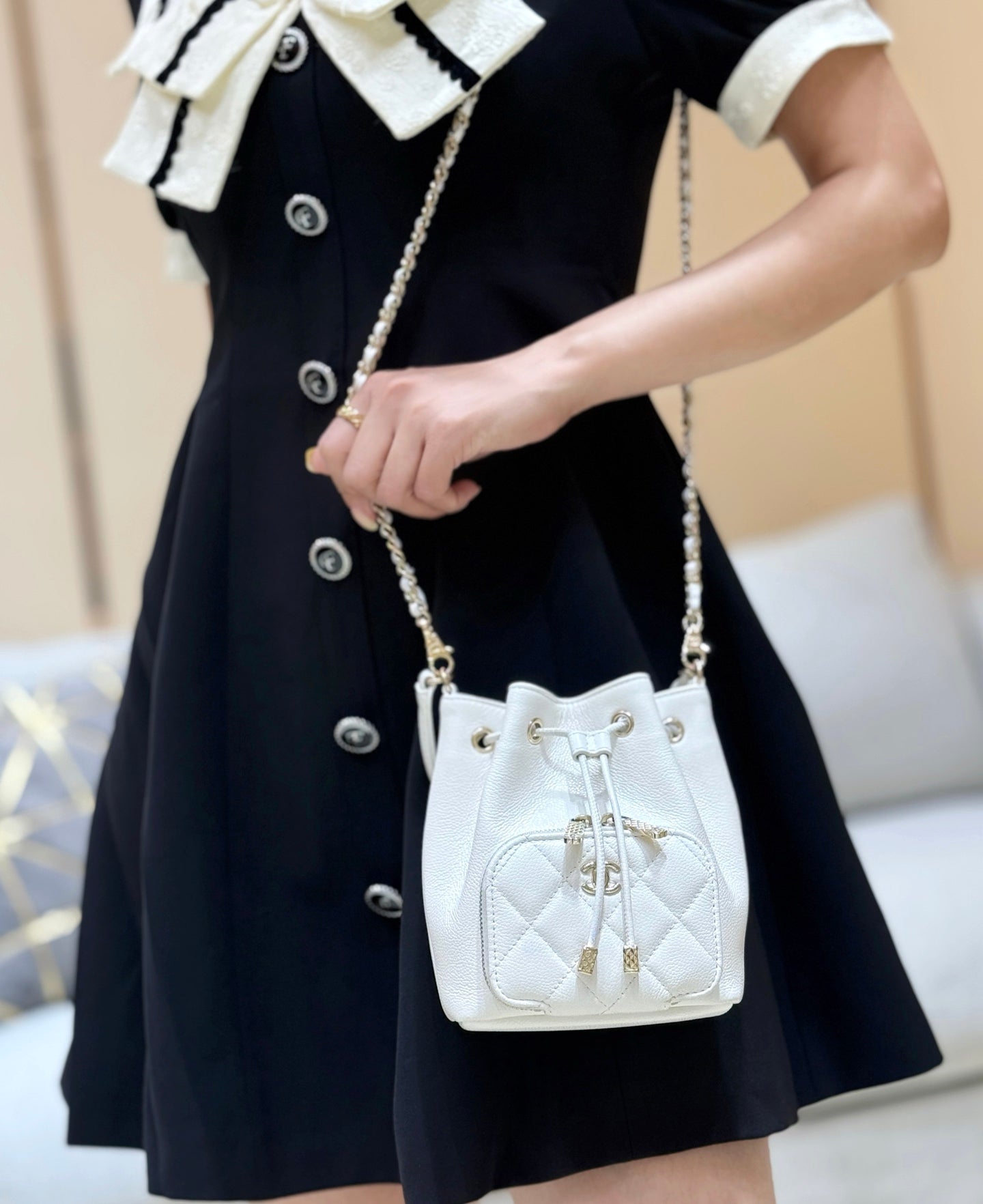 New CHANmini hand-held bucket bag