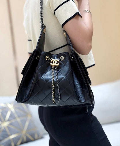 New CHAN Mandarin Duck Link Shiny Cowhide Bag