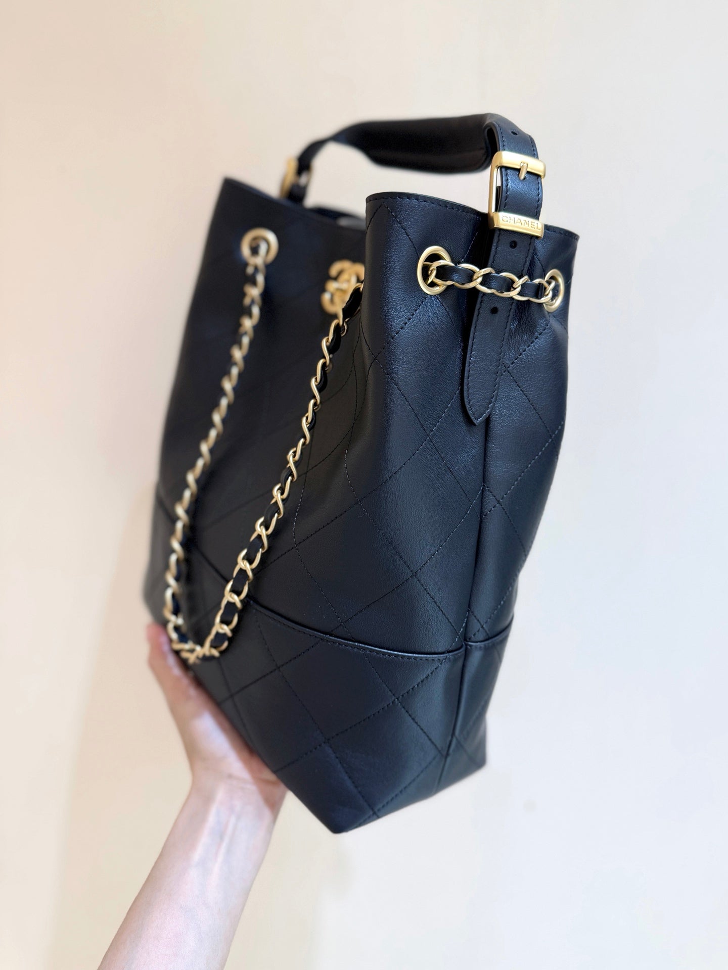 New CHAN full leather handbag