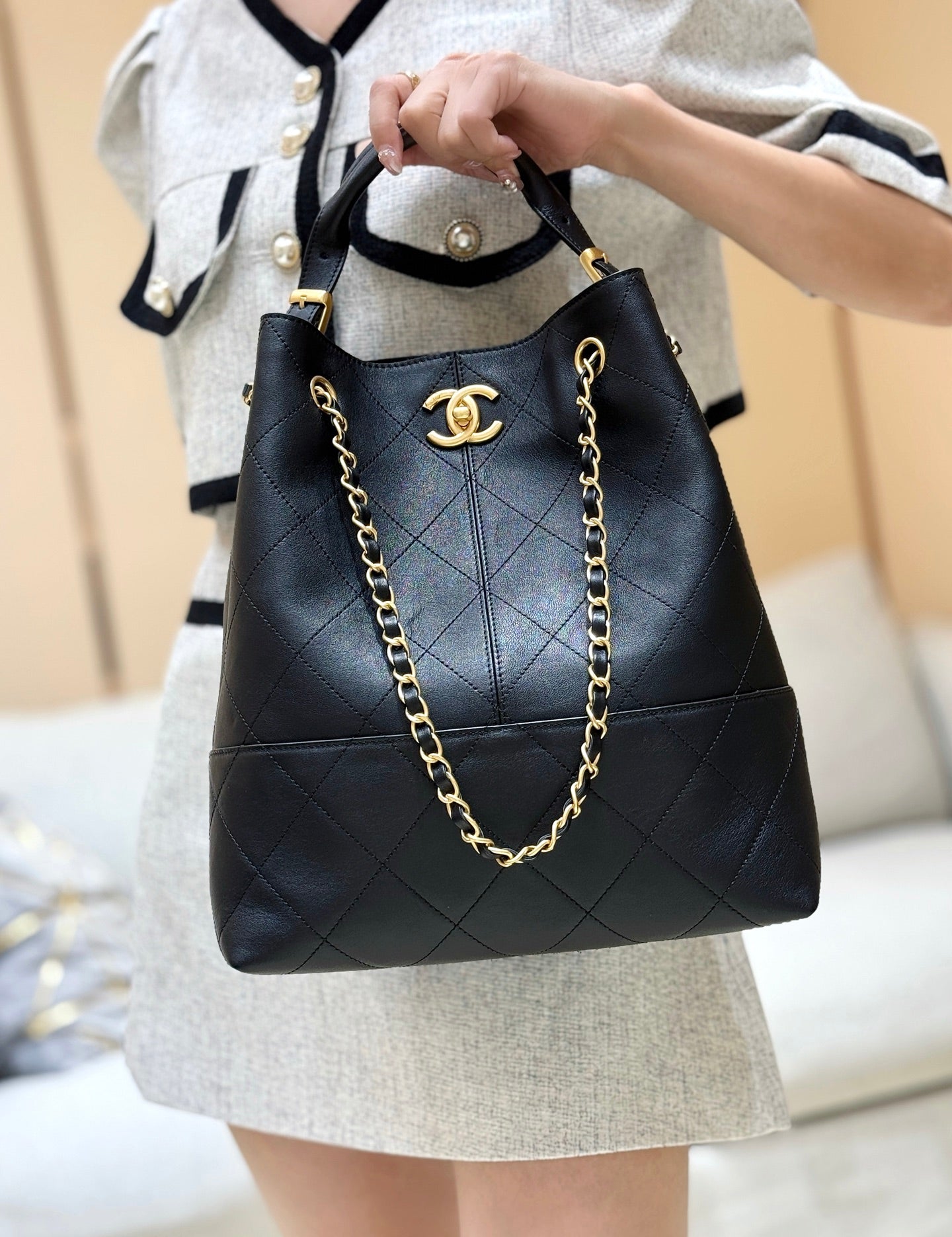 New CHAN full leather handbag