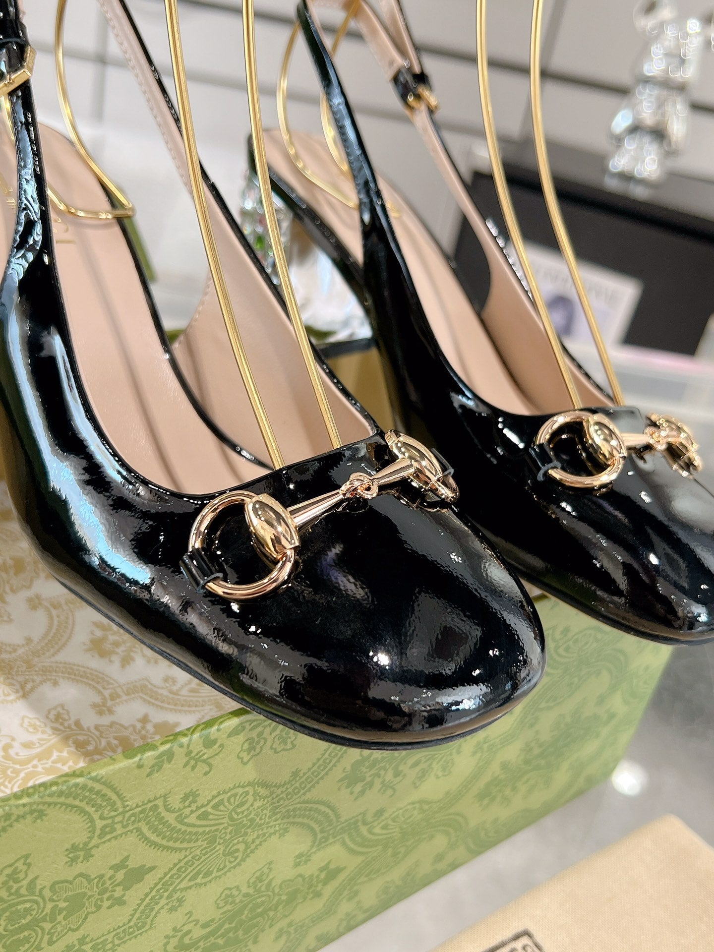 Guc New women's rhinestone chunky heel sandals