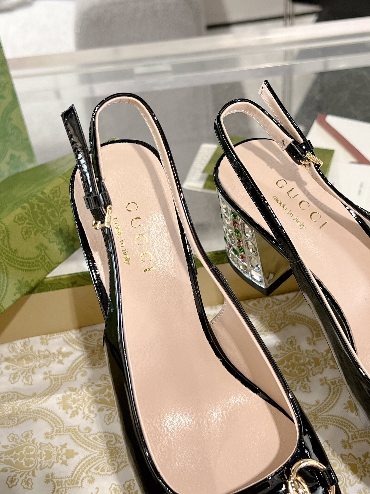 Guc New women's rhinestone chunky heel sandals