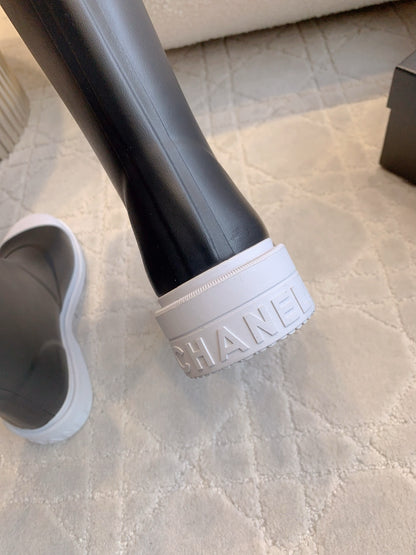 Chan New rain boots