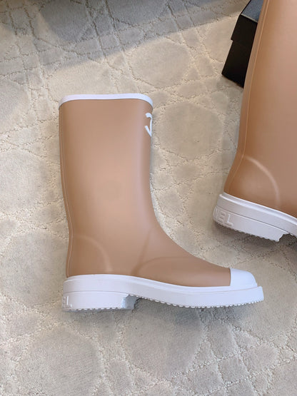 Chan New rain boots