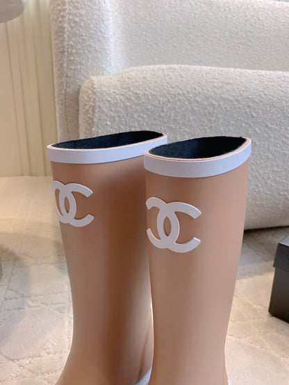 Chan New rain boots