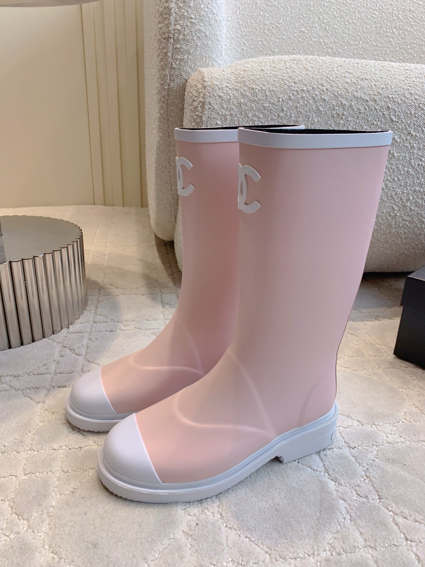 Chan New rain boots