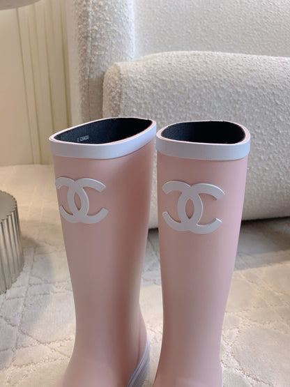 Chan New rain boots