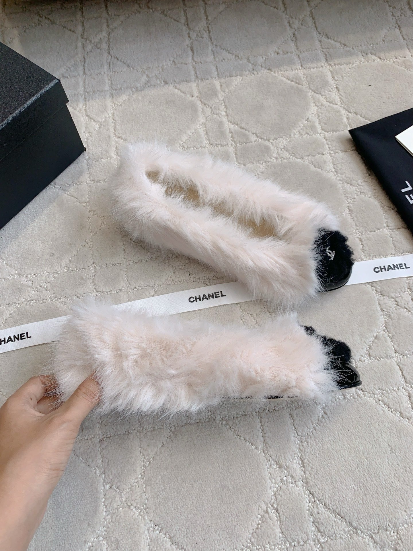 Chan New  Coco Neige's new ballet shoes