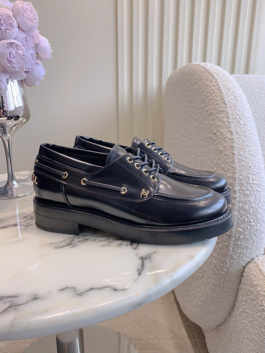 CHAN New Lace-up Loafers